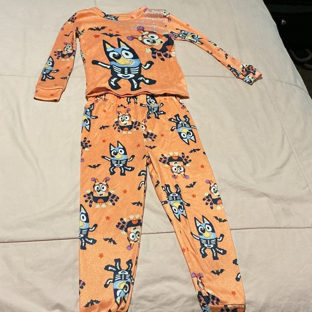 Bluey pajamas 5t